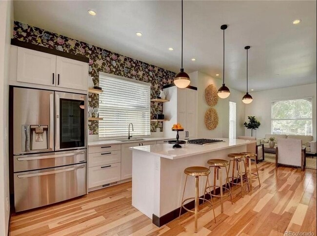 Building Photo - 2126 Grove St