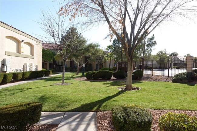 Building Photo - 7885 W Flamingo Rd Unit 1024 Rental
