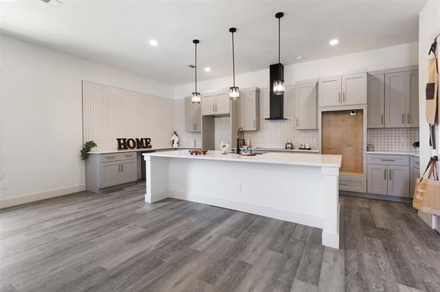 Photo - 1008 W Walker St