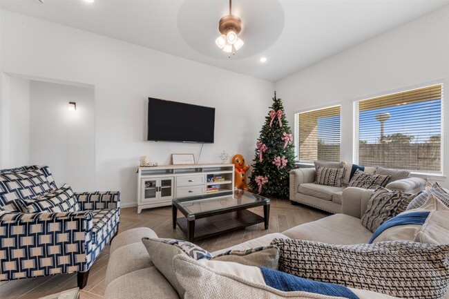 Photo - 11918 Autumn Leaf Dr