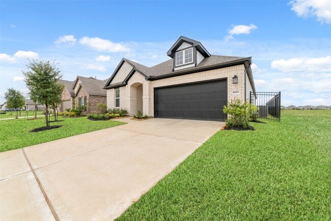 Photo - 5831 Westwood Shr Dr