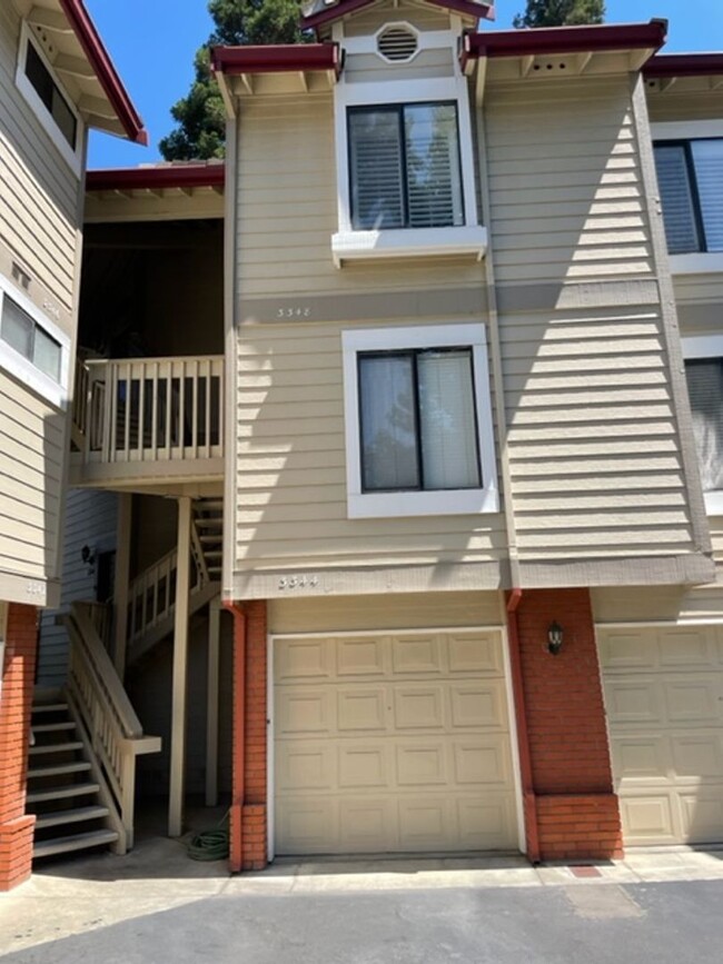 Pleasanton Townhouse, 2 Bed 2 Bath Upstair... - Pleasanton Townhouse, 2 Bed 2 Bath Upstair...