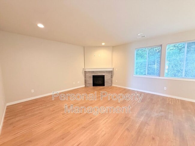 Photo - 1813 NE 169th St