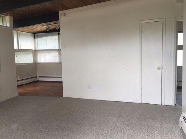 Building Photo - Seven Thirty, LLC (745) Unit 745 #3