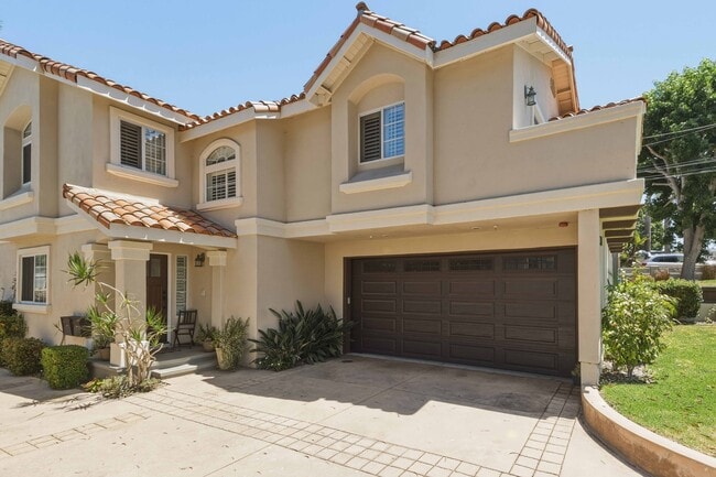 Building Photo - 1815 Harriman Ln