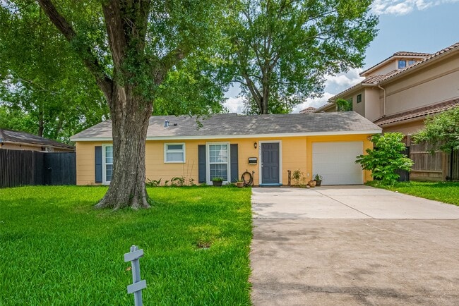 Building Photo - 5513 Fairdale Ln Rental