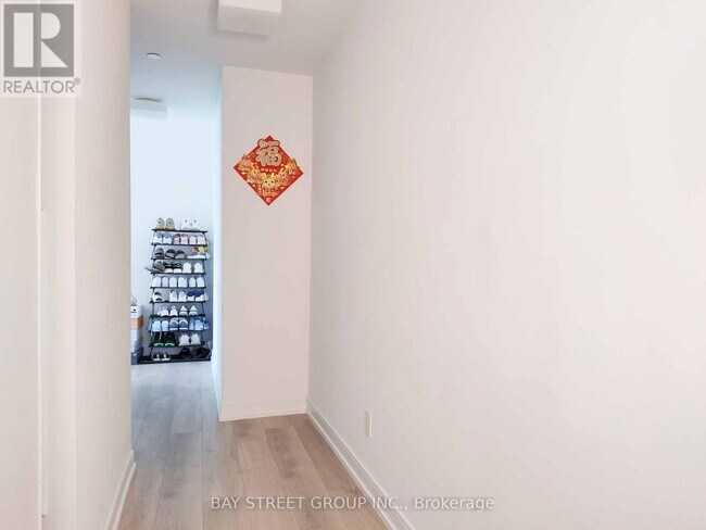 Photo - 3 Gloucester St Unit 702