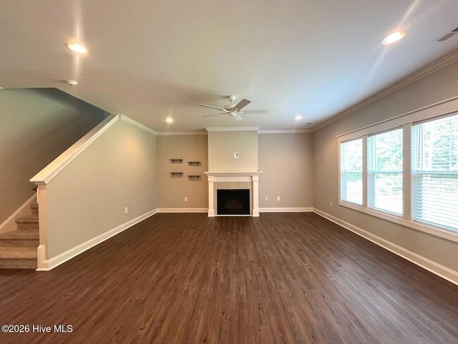Photo - 404 Endicott Ct