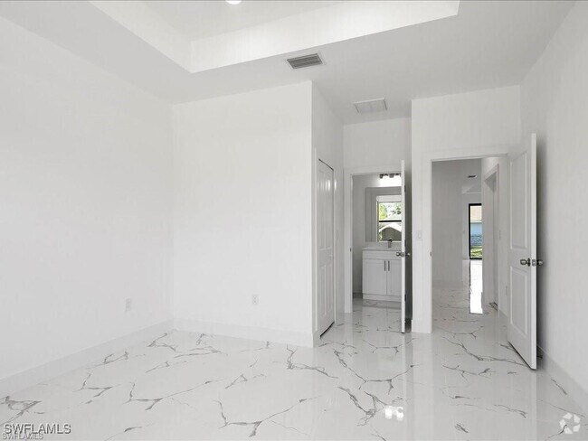 Building Photo - 5210 28th St SW Rental
