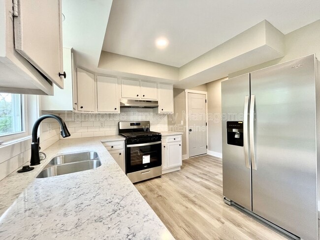 Photo - 818 Delray Ave SE