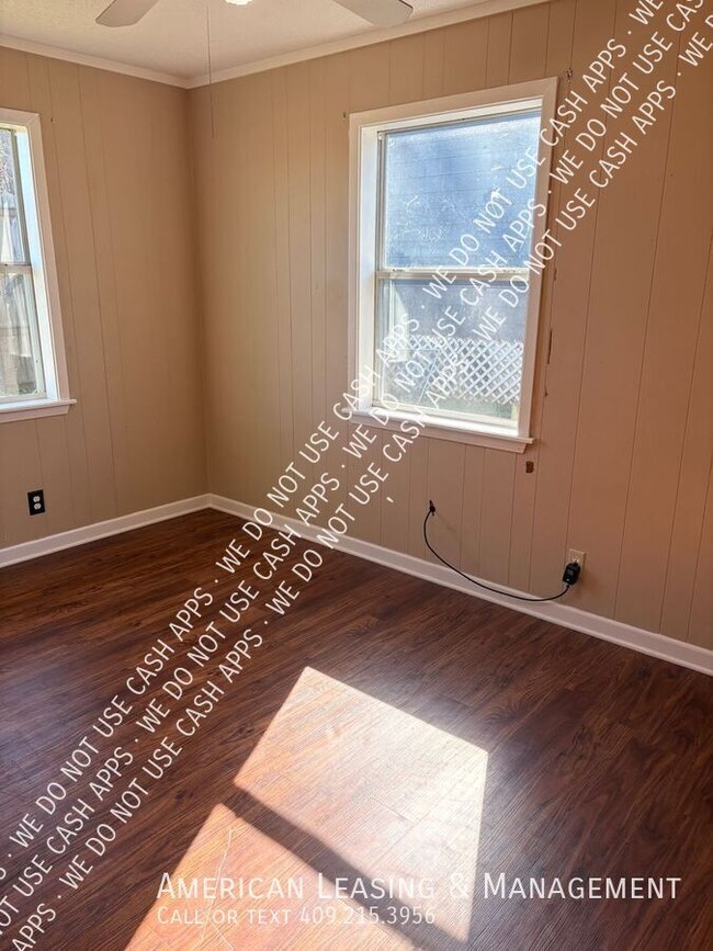 Photo - 281 S 2nd St