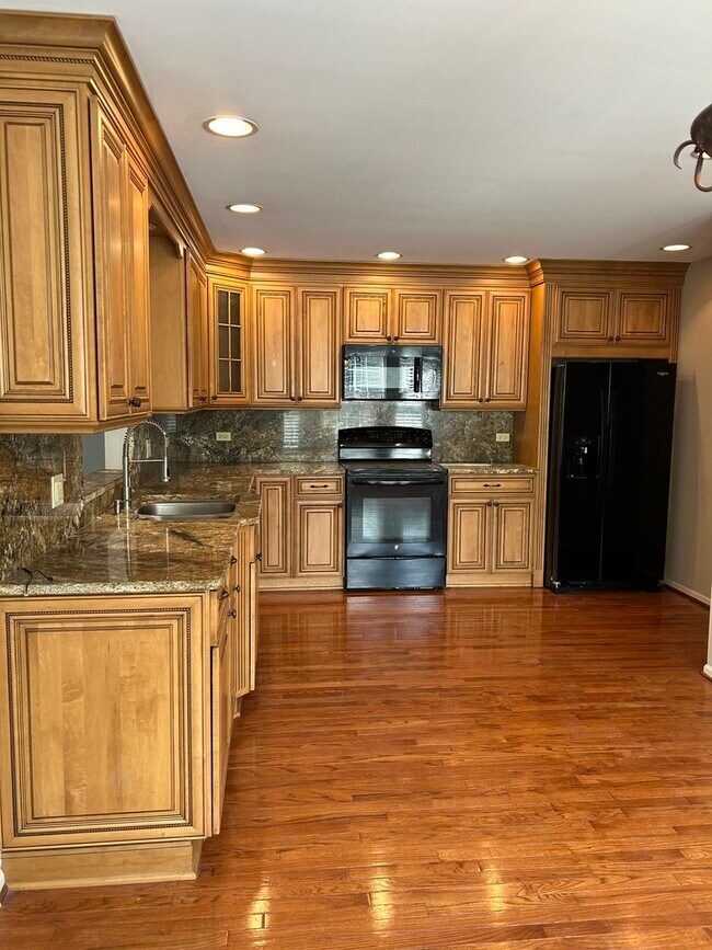 Photo - 1381 Laurel Oaks Dr