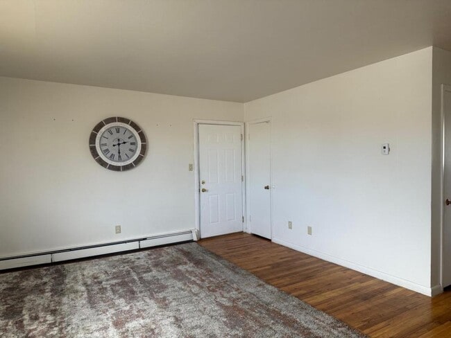 Photo - 1767 Oxford Dr