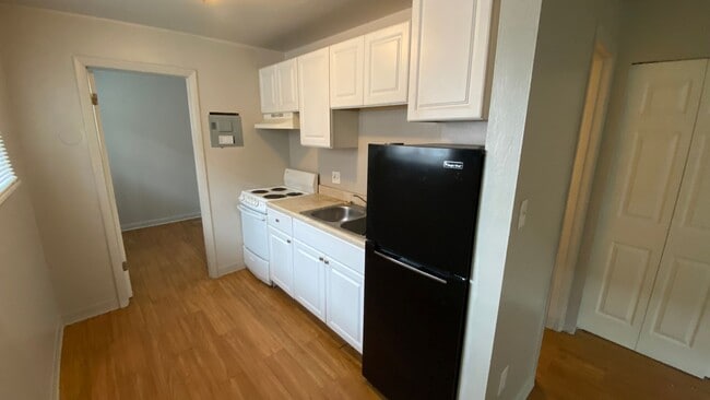 Photo - 1 bed, 1 bath Apartment in Aurora! Unit 104