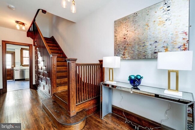 Photo - 1505 Harvard St NW