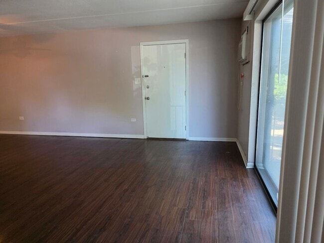 Photo - 724 Warren Ave Unit 101