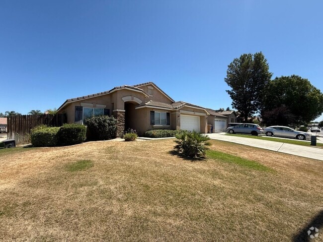 Building Photo - Spacious 3-Bedroom, 2-Bathroom Home in Sou...