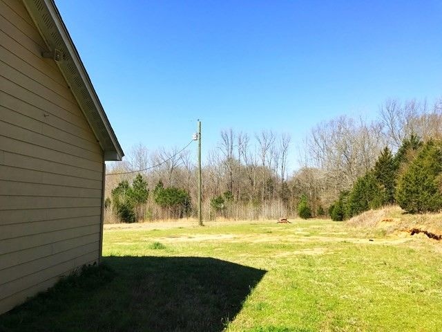 Photo - 510 Henderson Rd