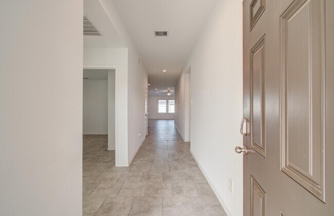 Photo - 7527 Cynomys Ct