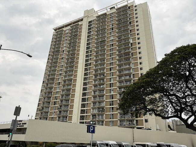 Building Photo - To register for the showing time below, note the 4 digit code: 4251 and click "APPLY NOW."(mobile...
