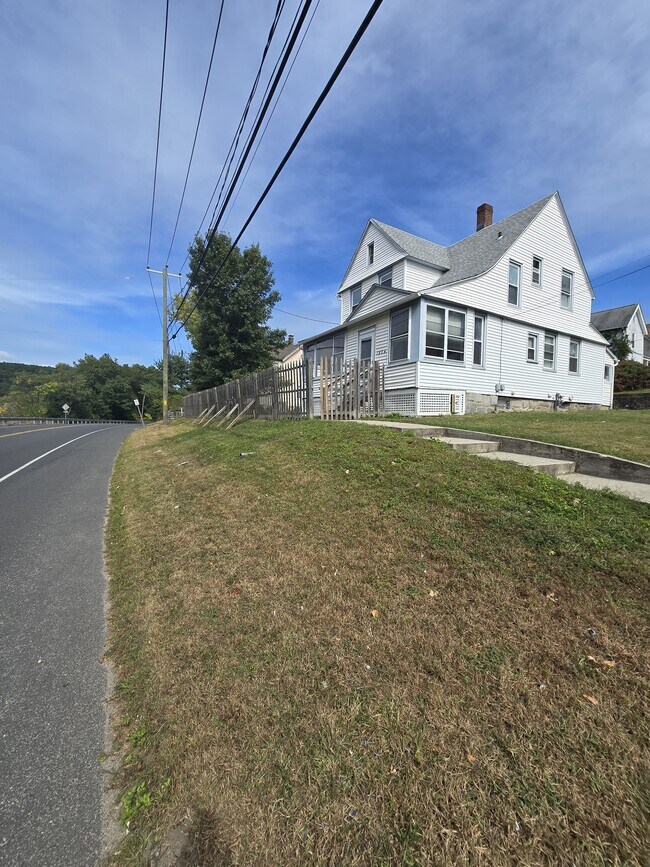 Photo - 1954 Thomaston Ave House