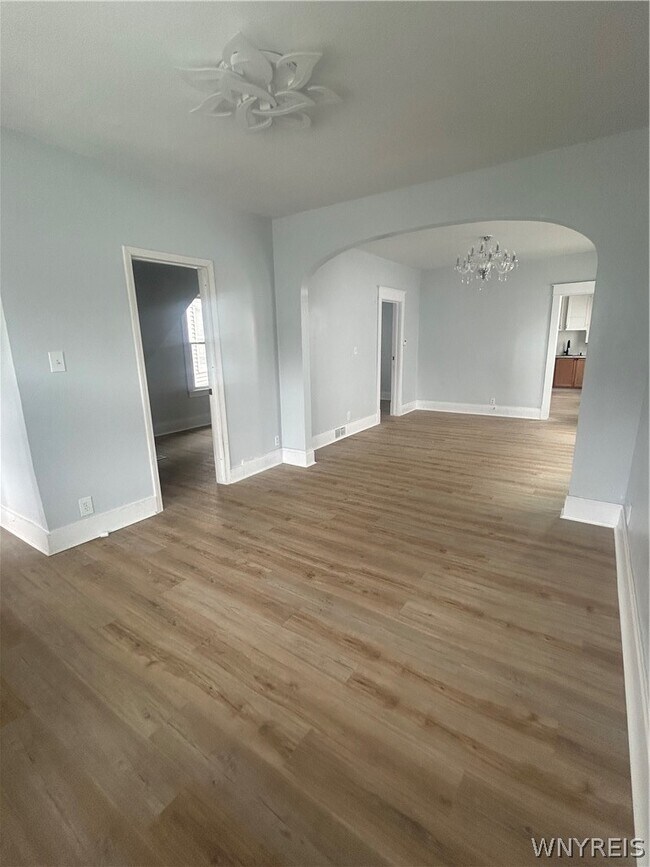 Photo - 411 Cambridge Ave