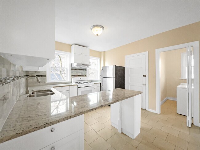 Photo - 24 Montvale St Unit 2