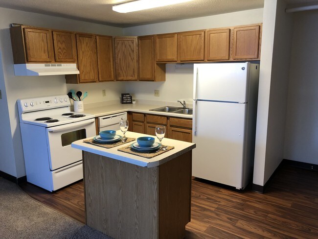 Photo - Pershing Park Apartments