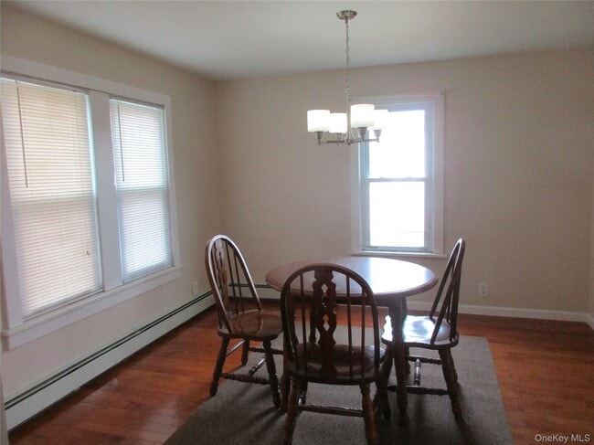 Photo - 20 Neversink Ave