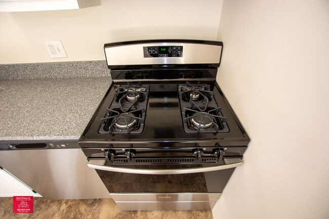 Photo - 6423 Vane St