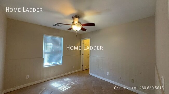Photo - 25598 W Globe Ave