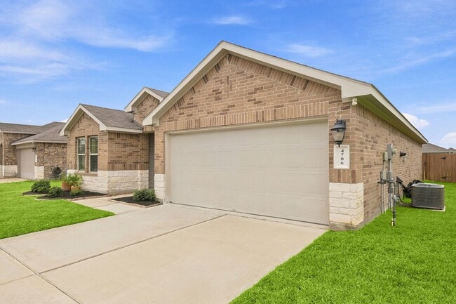 Photo - 4706 Alba Ash Ln