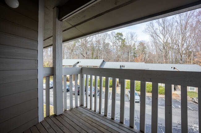 1BR, 1BA - Balcony - Hunt Club Apartments, LLC