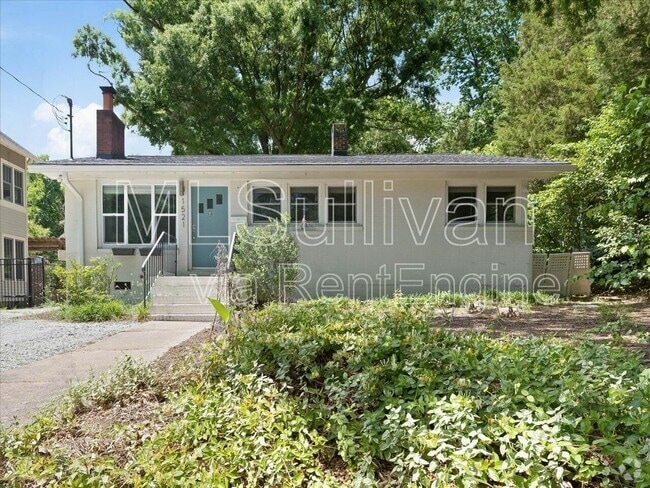 Building Photo - 1521 N Duke St Rental