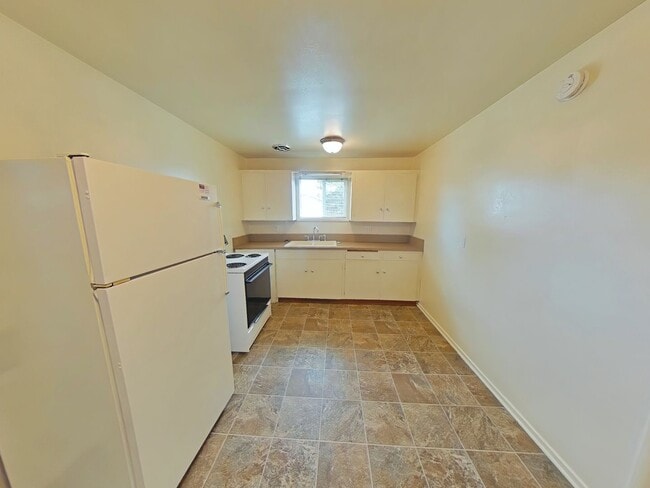 Photo - 1 Bedroom Apartment ~ Close to 9th Street ... Unit 960 NW Cleveland #6