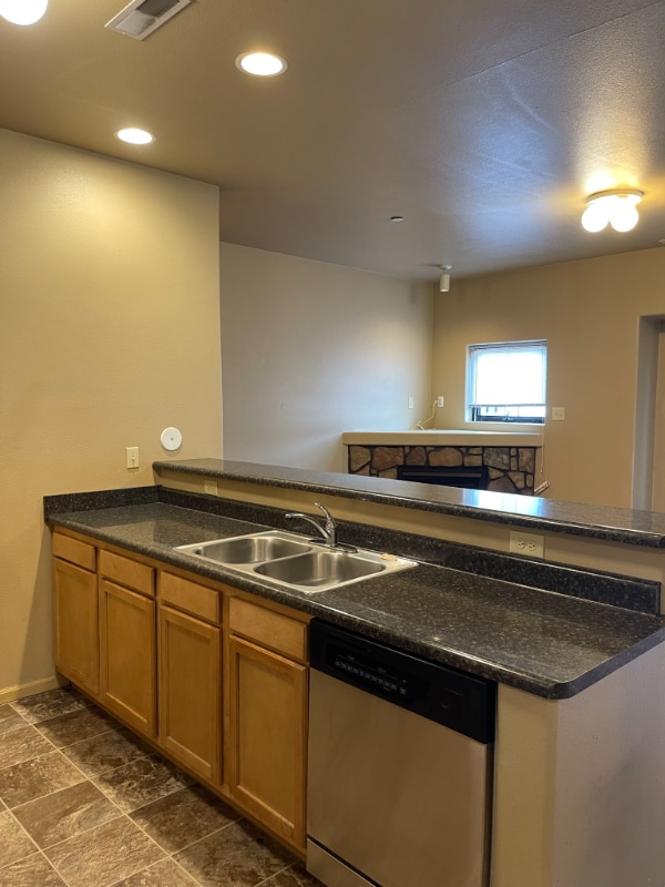 Photo - 404 S Johnson St