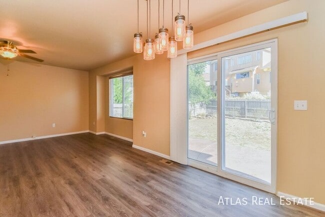 Photo - 8647 Silver Glen Dr House