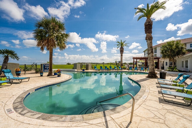 Baypoint Apartments