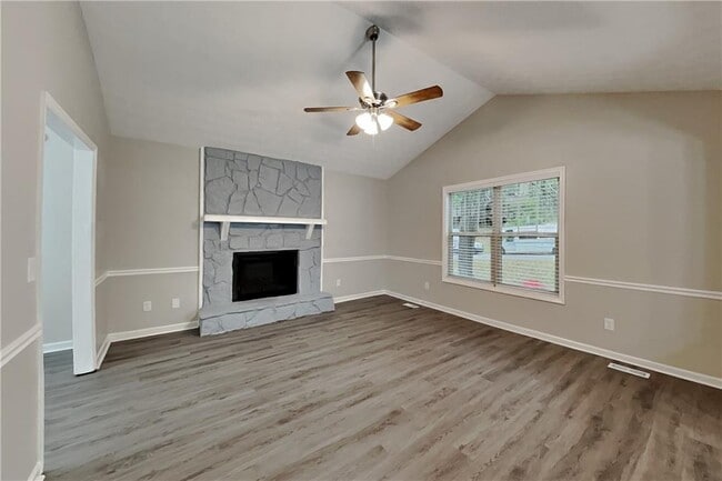 Photo - 4171 Woodcrest Dr