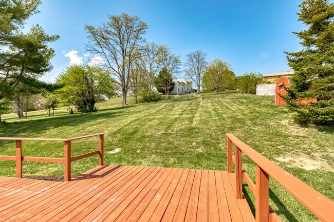 Photo - 690 North Dr