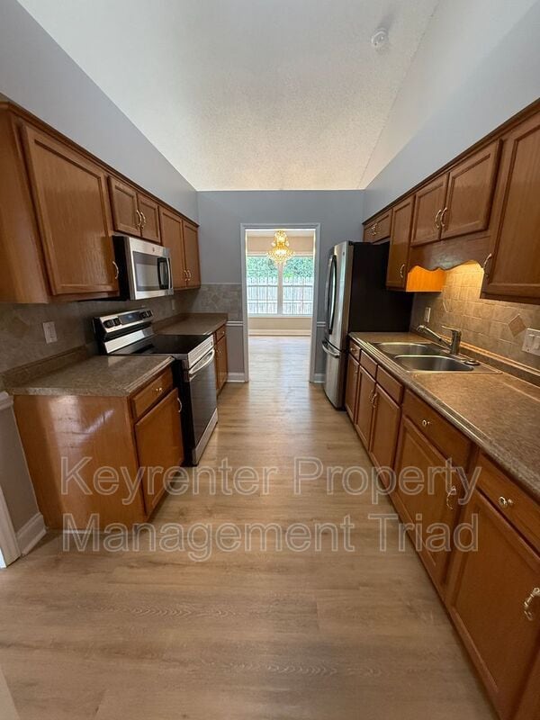 Photo - 3957 Cobblestone Bend Dr