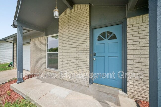 Photo - 908 W El Paso Pl