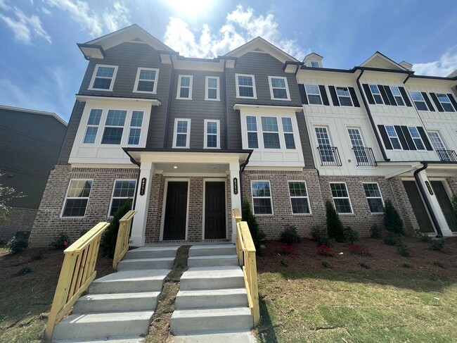3 bedroom 3.5 bathroom in Encore, Duluth GA - 3 bedroom 3.5 bathroom in Encore, Duluth GA House