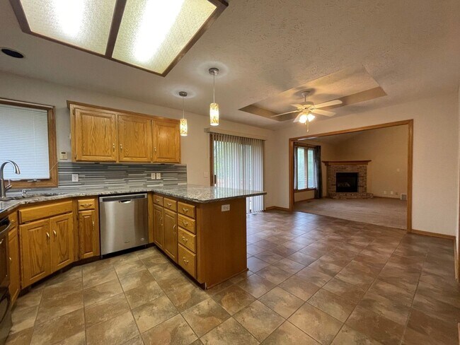 Photo - Ranch for Rent in Plattsmouth Bay Hills