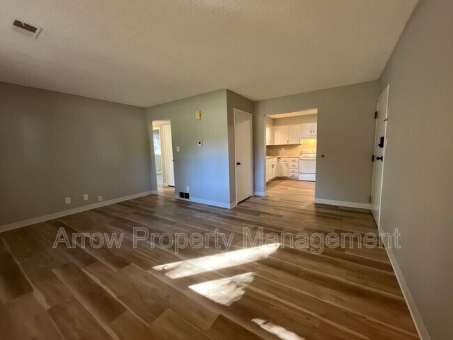 Photo - 320 Lincoln St Unidad 9