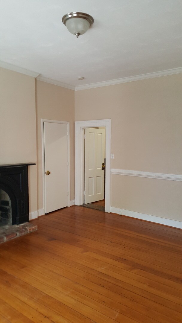 414 London St Unit 3