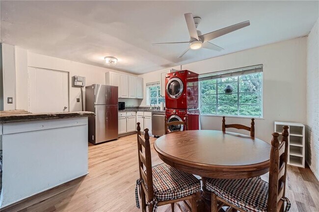 Photo - 1381 Normandy Dr NE Unit 2