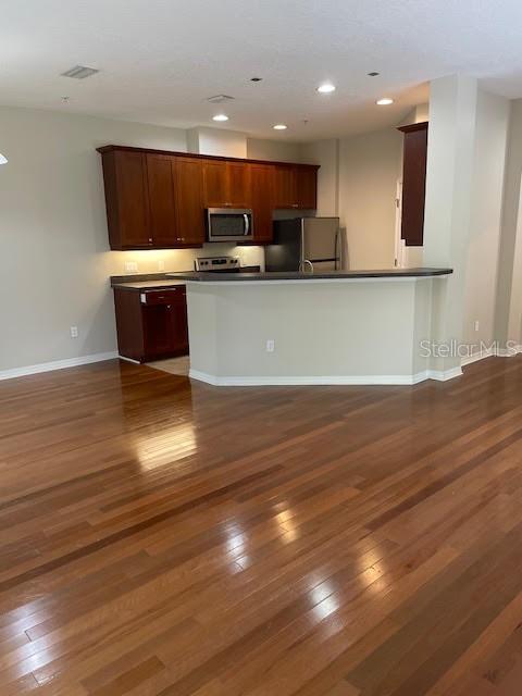 Photo - 596 Pinebranch Cir