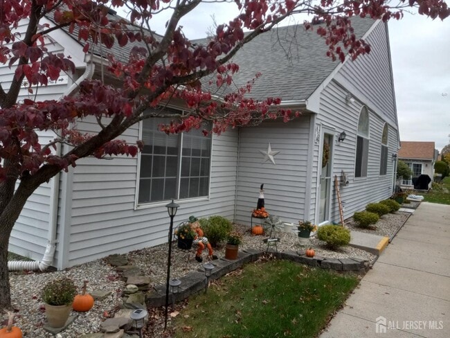 Building Photo - 838C Vail Rd Unit a