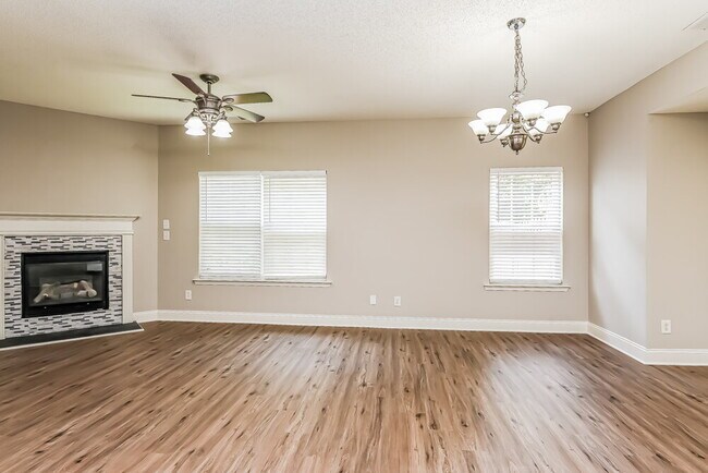 Photo - 414 Tribune Dr